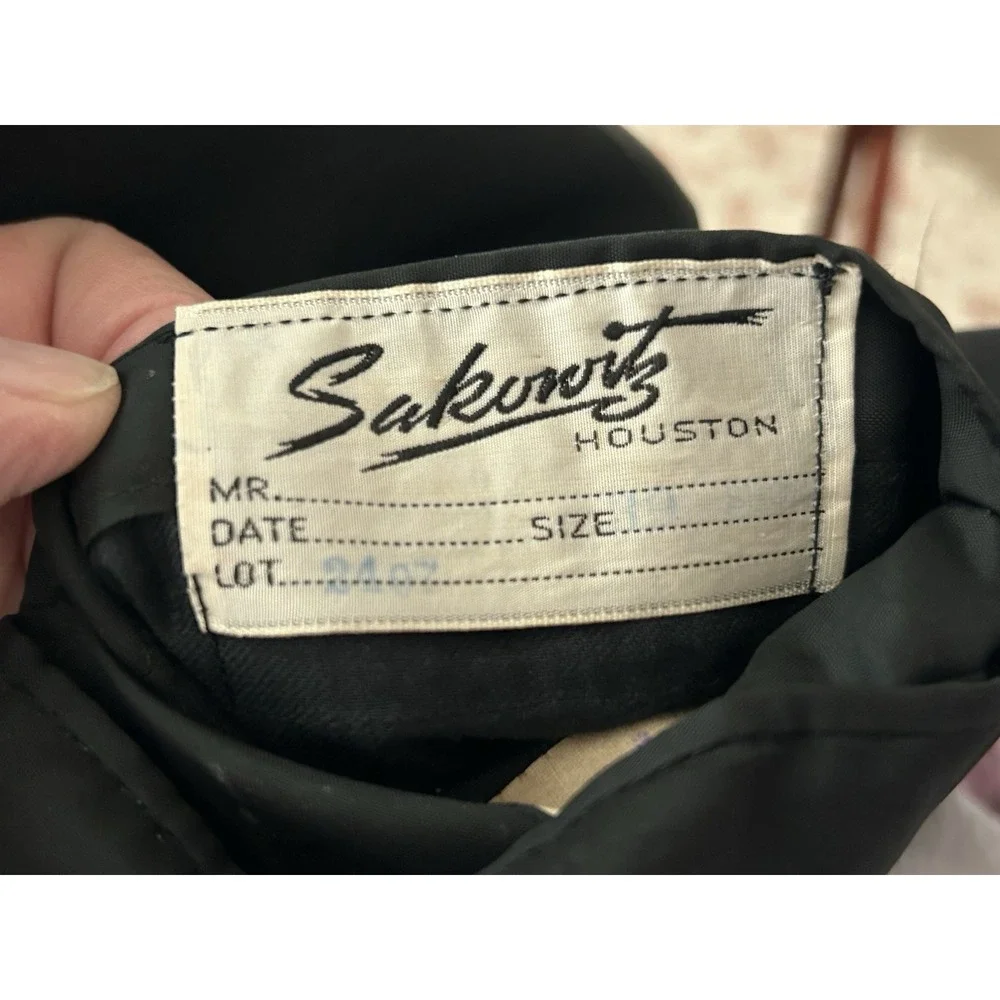 VTG 50s Dinner Jacket Mens Black Satin Shawl Lapel Tuxedo Coat USA Sakowitz 40